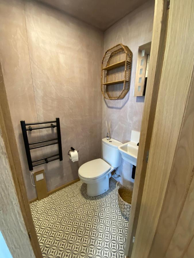 Unique Luxurious Cabin On Sea View Working Croft Garrabost Exterior photo